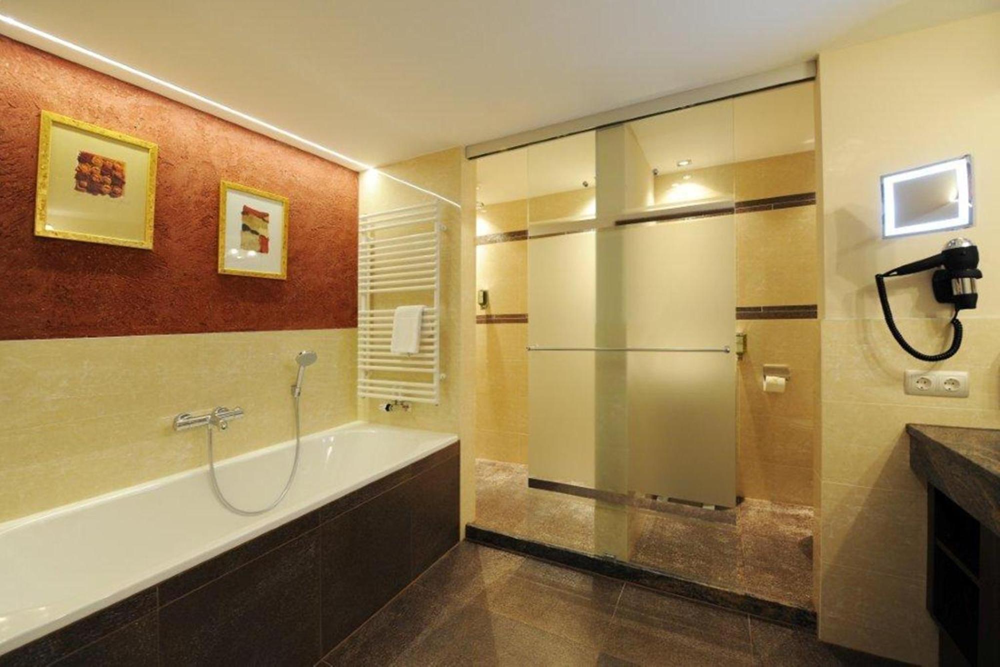 Wellnesshotel Cervosa Serfaus Room photo